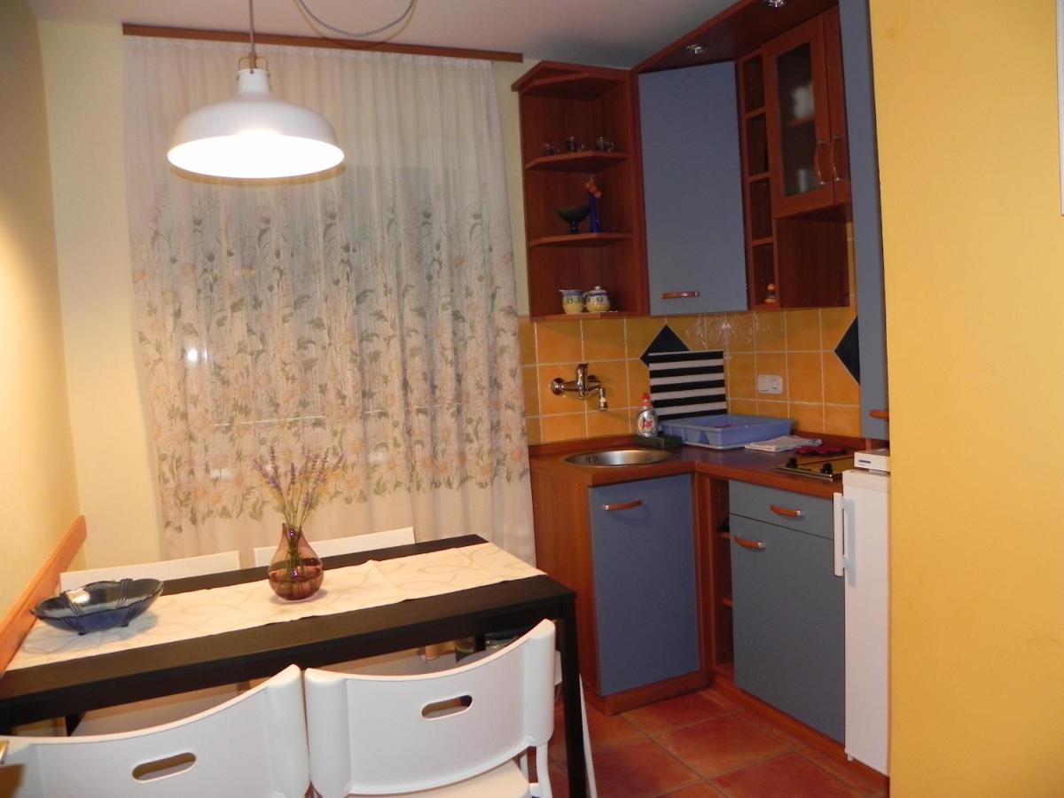 Apartments Katalenic Selce Eksteriør bilde