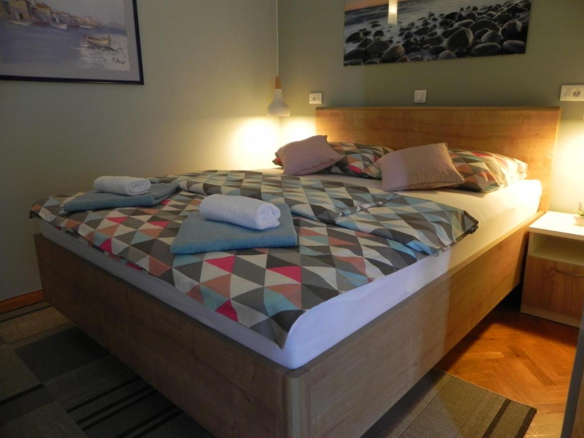 Apartments Katalenic Selce Eksteriør bilde